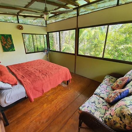 Cabina Gan Eden - Walking Distance From River Portalon Bagian luar foto