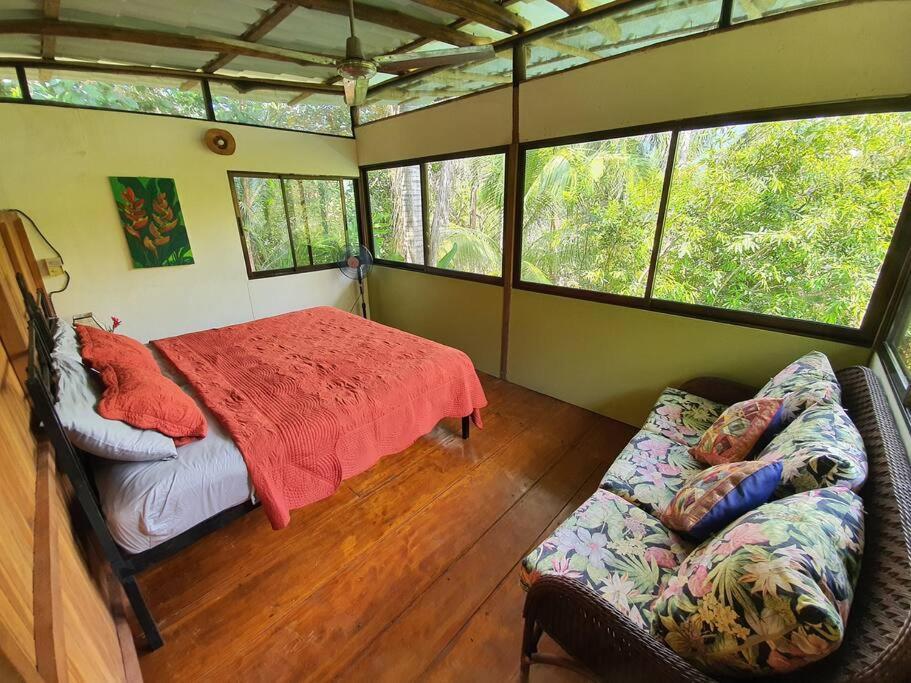 Cabina Gan Eden - Walking Distance From River Portalon Bagian luar foto